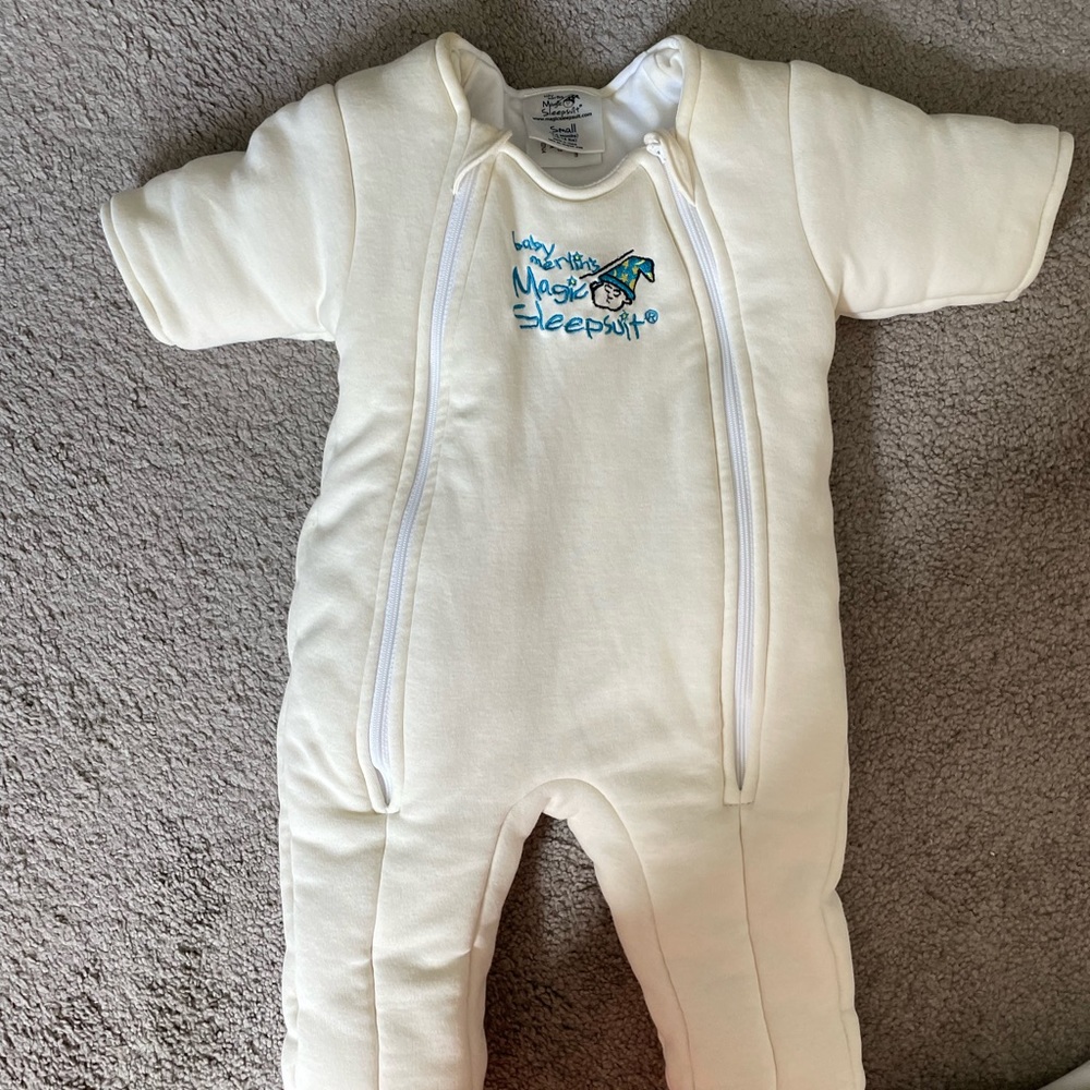 Merlin sleep suit - small